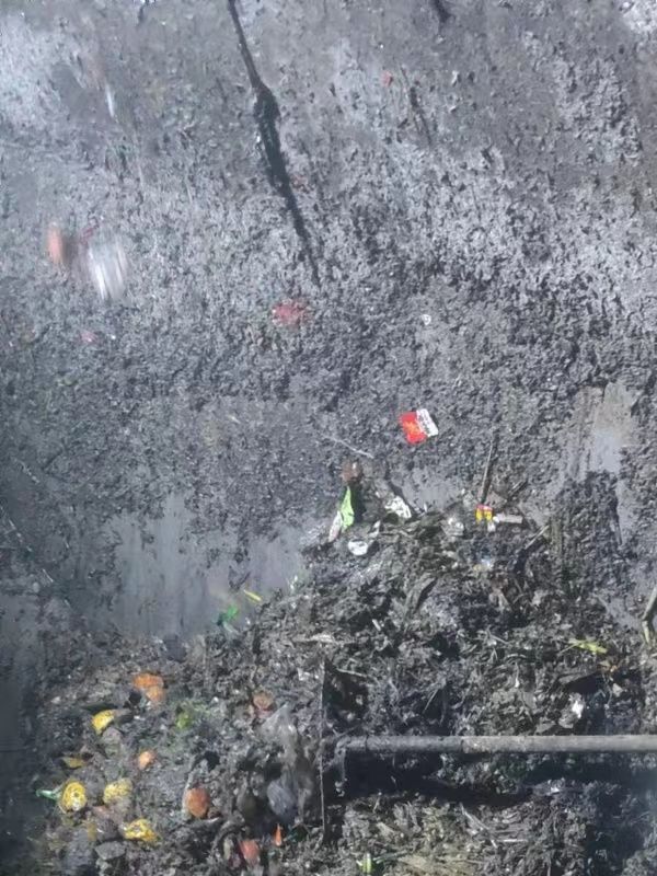 木鱼镇污水池清理
